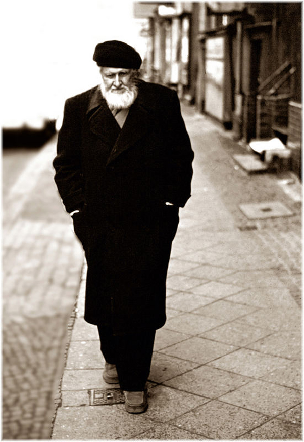 Ad:  FriedrichSchrderSonnenstern1.jpg
Gsterim: 400
Boyut:  292.9 KB