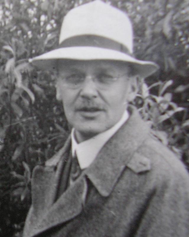 Ad:  Geiger,Hans.jpg
Gsterim: 376
Boyut:  59.9 KB