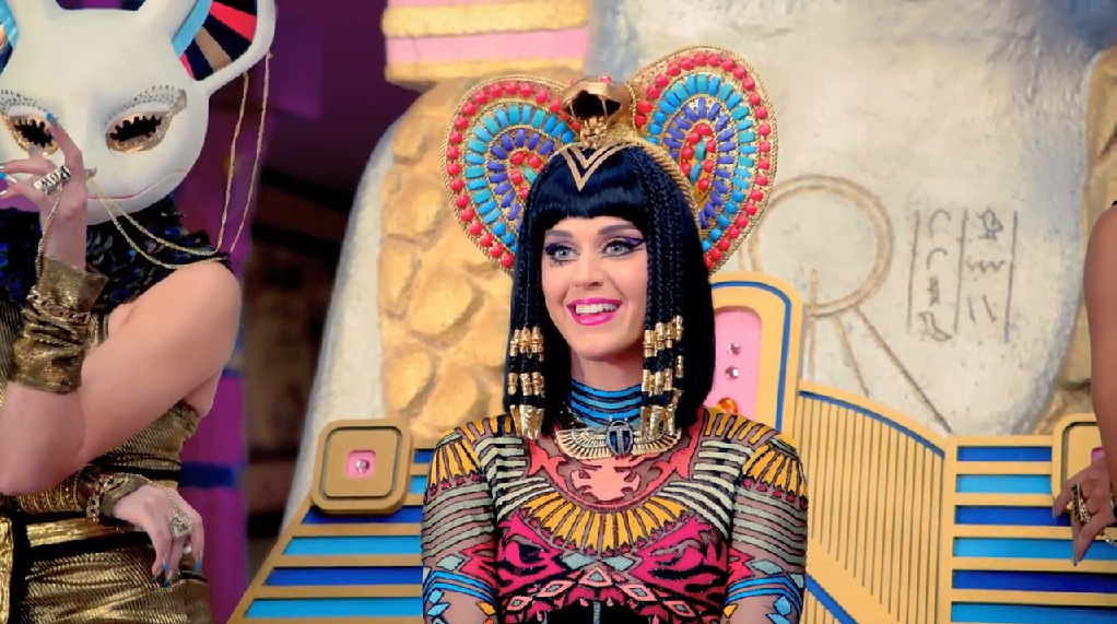 Ad:  Katy Perry5.png
Gsterim: 1140
Boyut:  1.08 MB