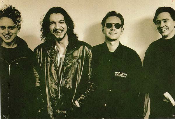 Ad: Depeche Mode16.jpg
Gösterim: 560
Boyut: 40.7 KB