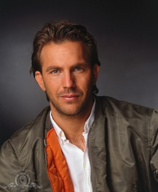 Ad:  Kevin Costner1.jpg
Gsterim: 394
Boyut:  57.4 KB