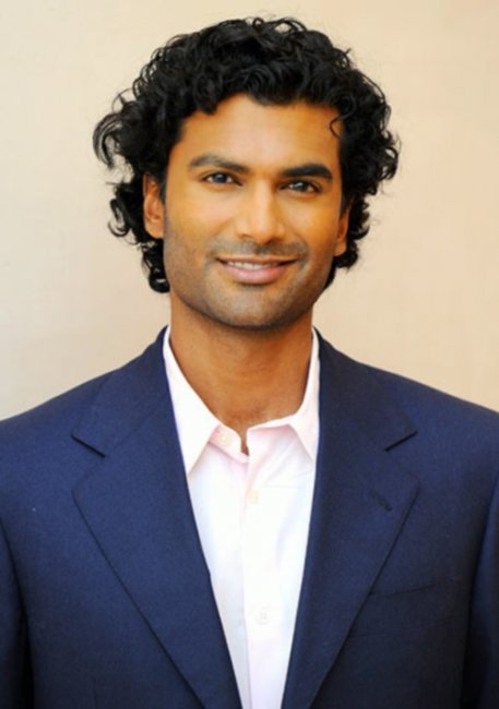 Ad:  Sendhil Ramamurthy.jpg
G�sterim: 234
Boyut:  34.4 KB