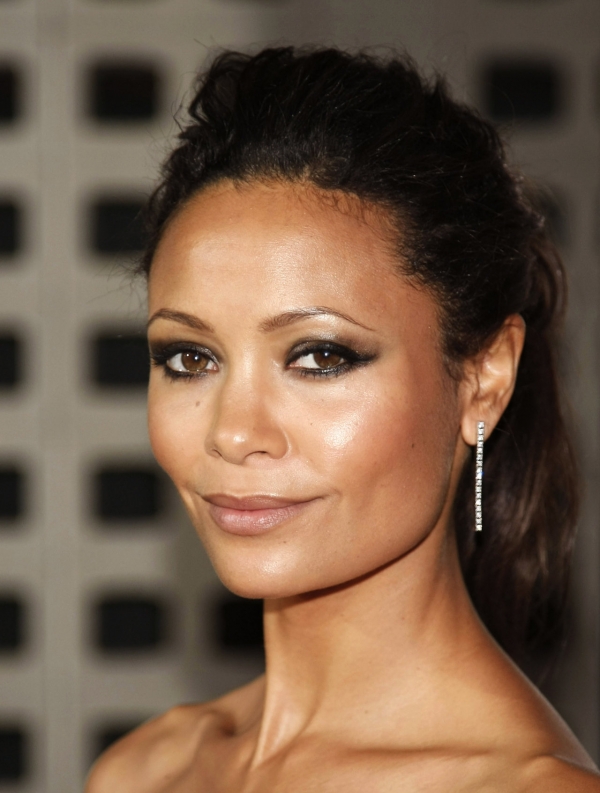 Ad: Thandie Newton.jpg
Gösterim: 537
Boyut: 257.3 KB