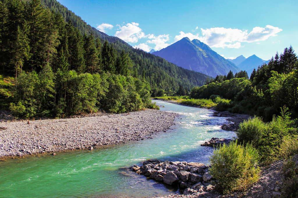 Ad:  river_52_by_pagan_stock-d9ayydb.jpg
G�sterim: 1015
Boyut:  324.1 KB