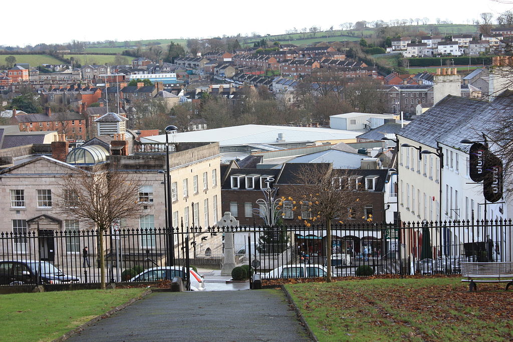 Ad:  1024px-Armagh_(04),_November_2009.JPG
Gsterim: 260
Boyut:  211.1 KB