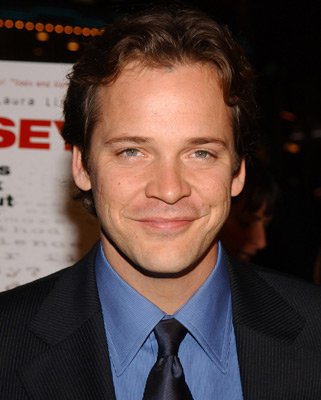 Ad: Peter Sarsgaard.jpg
Gösterim: 382
Boyut: 23.2 KB