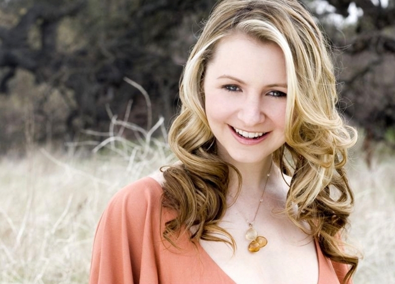 Ad:  Beverley Mitchell.jpeg
Gsterim: 545
Boyut:  288.3 KB