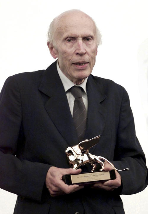 Ad:  eric rohmer.jpg
Gsterim: 301
Boyut:  34.9 KB