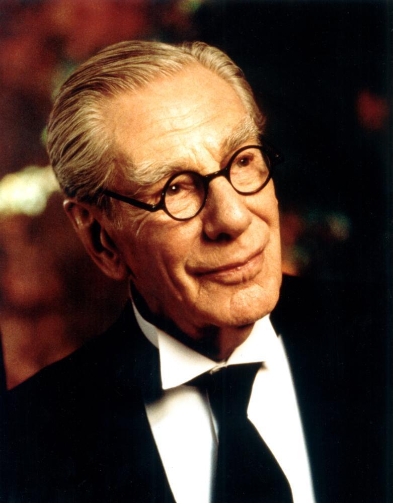 Ad: Michael Gough.jpg
Gösterim: 1350
Boyut: 73.7 KB