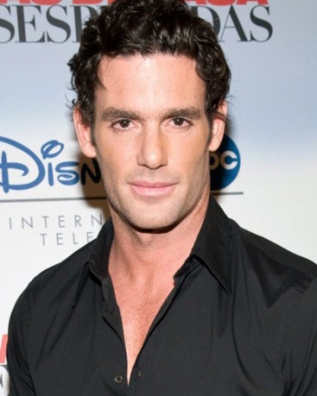 Ad: Bernie Paz.jpg
Gösterim: 610
Boyut: 48.4 KB