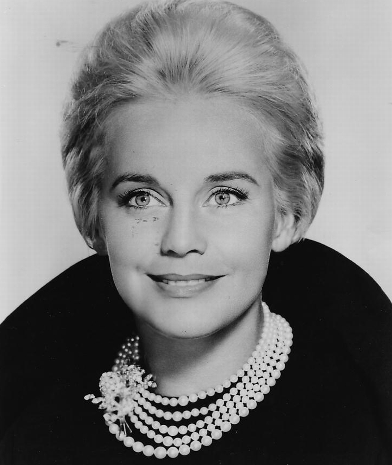 Ad:  Maria Schell.jpg
Gsterim: 1302
Boyut:  273.4 KB