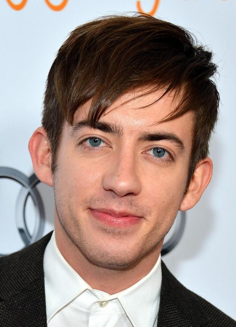 Ad:  Kevin McHale.jpg
Gsterim: 670
Boyut:  97.2 KB