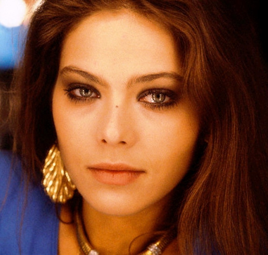 Ad: Ornella Muti.jpg
Gösterim: 9431
Boyut: 133.3 KB