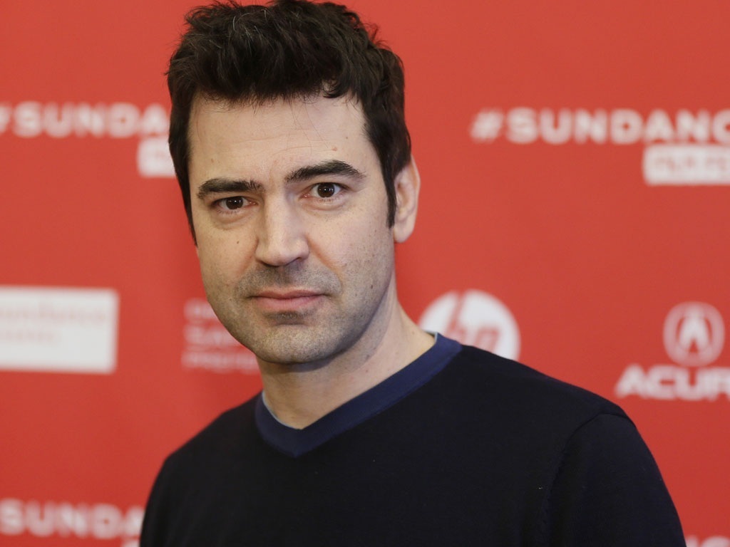 Ad:  Ron Livingston.jpg
Gsterim: 523
Boyut:  100.4 KB