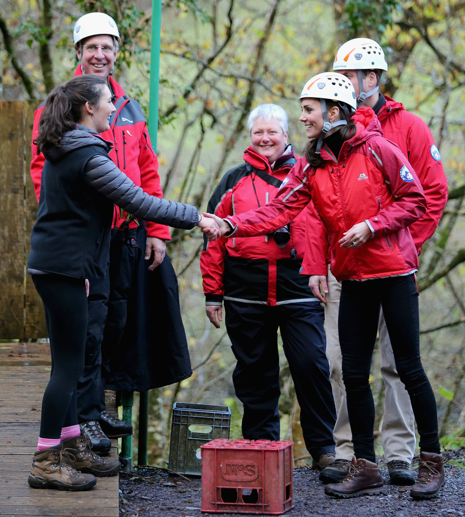 Ad:  Duke+Duchess+Cambridge+Visit+North+Wales+cQrSq6wY_kpx.jpg
Gsterim: 482
Boyut:  333.5 KB