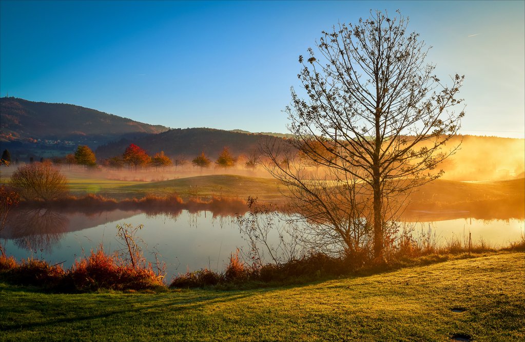 Ad:  hazy_view_by_aenea_jones-d9gscwk.jpg
Gsterim: 377
Boyut:  185.9 KB