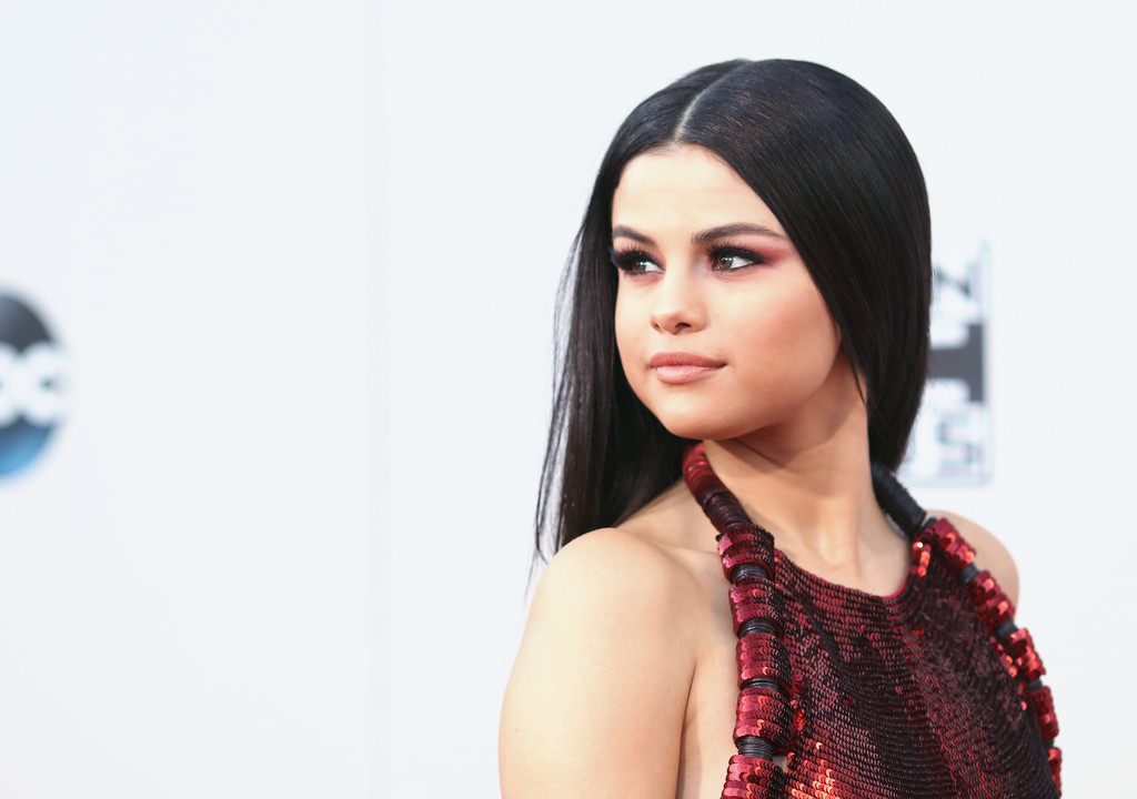 Ad:  Selena+Gomez+2015+American+Music+Awards+Arrivals+S7faEjfEZsdx.jpg
Gsterim: 661
Boyut:  98.9 KB