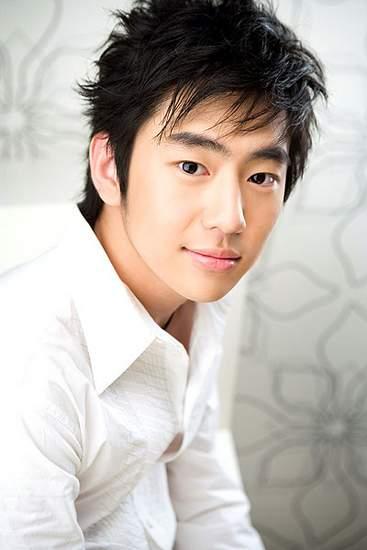 Ad: Ahn Yong Joon.JPG
Gösterim: 354
Boyut: 21.6 KB