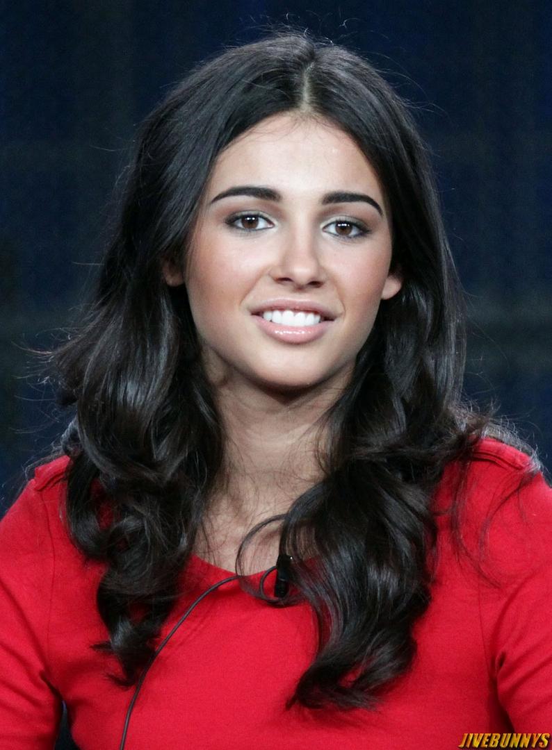 Ad:  Naomi Scott.jpg
G�sterim: 969
Boyut:  94.3 KB