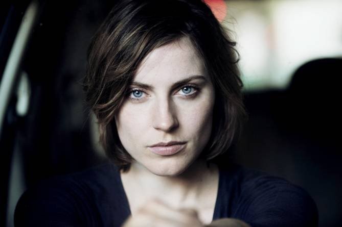 Ad:  Antje Traue.jpg
Gsterim: 533
Boyut:  32.0 KB
