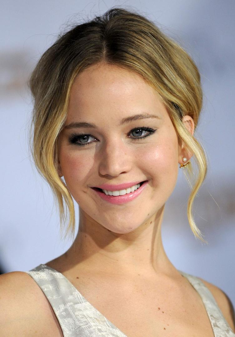 Ad:  Jennifer Lawrence.jpg
Gsterim: 3610
Boyut:  81.0 KB