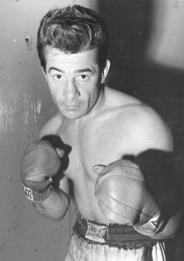 Ad:  Rocky Graziano.jpg
Gsterim: 1112
Boyut:  48.5 KB