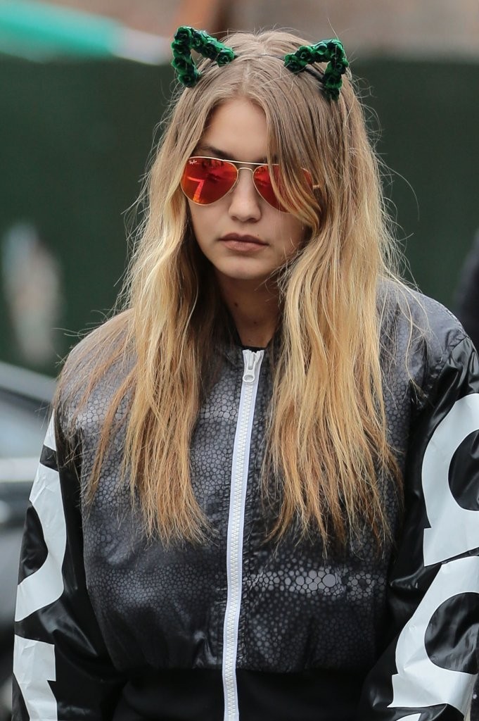 Ad: Gigi+Hadid+Gigi+Hadid+Goes+out+Lunch+Friend+A8OIstYvgIzx.jpg
Gösterim: 1140
Boyut: 155.5 KB