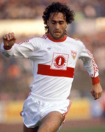 Ad: Maurizio Gaudino.jpg
Gösterim: 165
Boyut: 30.3 KB