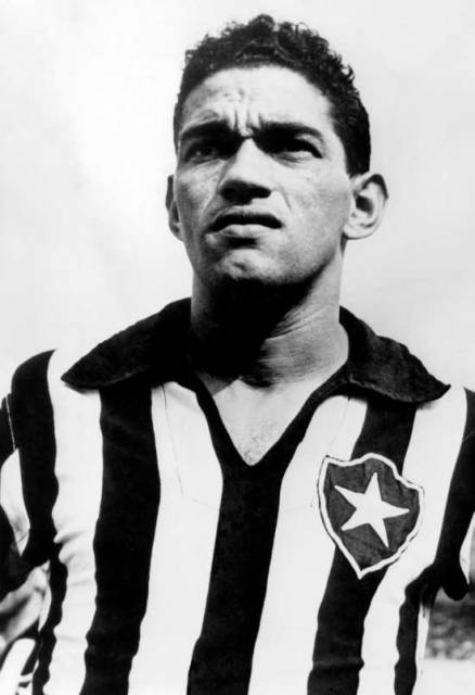 Ad:  Garrincha.jpg
Gsterim: 479
Boyut:  27.7 KB