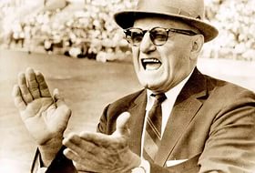 Ad:  George Halas.jpg
Gsterim: 158
Boyut:  14.7 KB