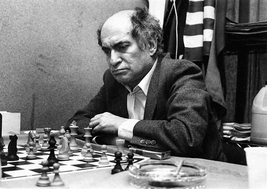 Ad: Mikhail Nekhemievich Tal.jpg
Gösterim: 824
Boyut: 55.8 KB