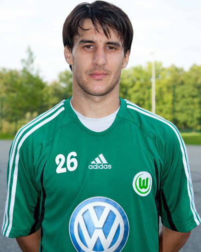 Ad: Hrvoje Cale.jpg
Gösterim: 371
Boyut: 43.0 KB