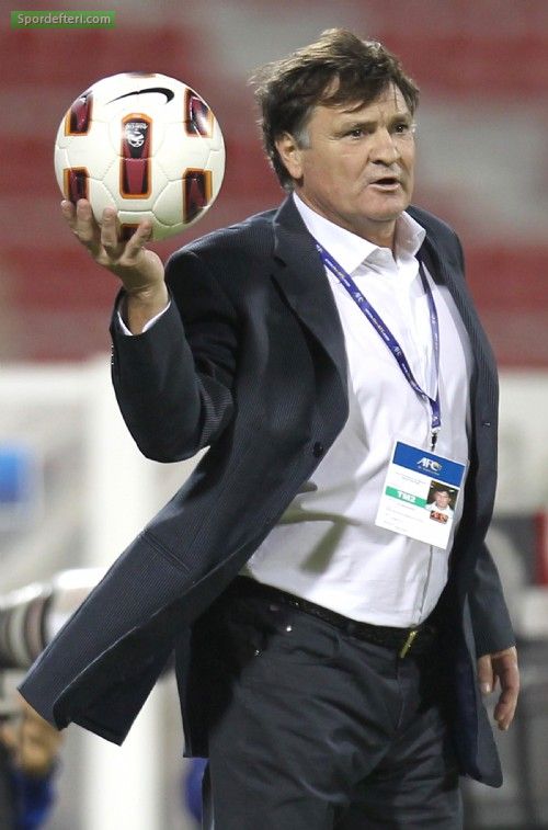 Ad:  Jose Antonio Camacho.jpg
G�sterim: 200
Boyut:  54.4 KB