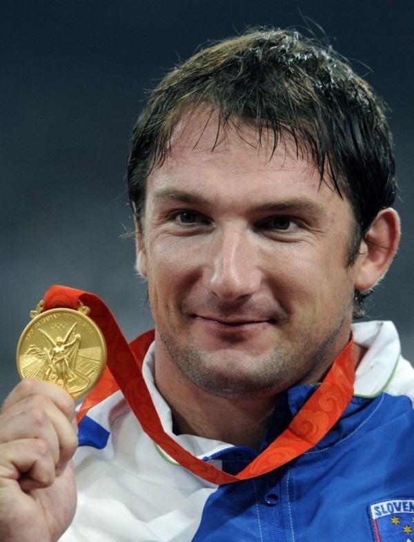 Ad:  Primoz Kozmus.jpg
Gsterim: 150
Boyut:  101.5 KB