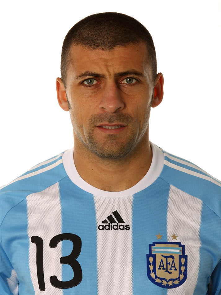 Ad:  Walter Samuel.jpg
Gsterim: 905
Boyut:  127.0 KB