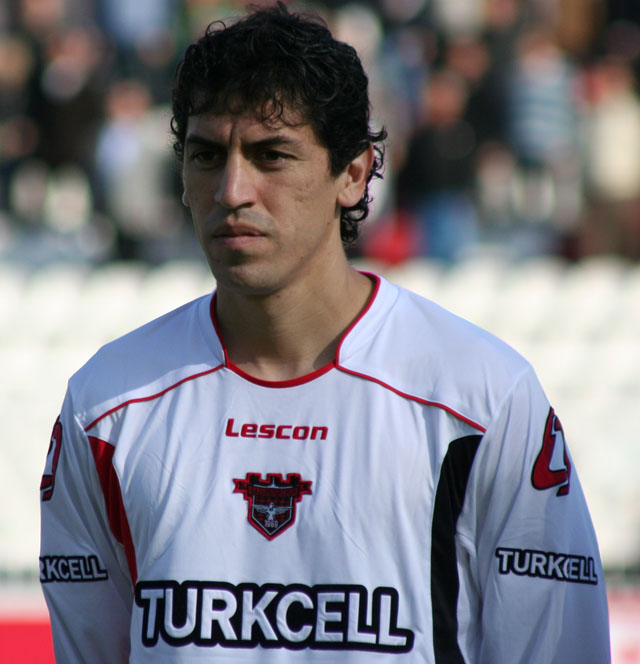 Ad: Cristia Zurita.jpg
Gösterim: 220
Boyut: 94.6 KB