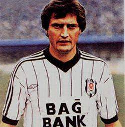 Ad: Dzevad Secerbegovic.jpg
Gösterim: 984
Boyut: 13.8 KB