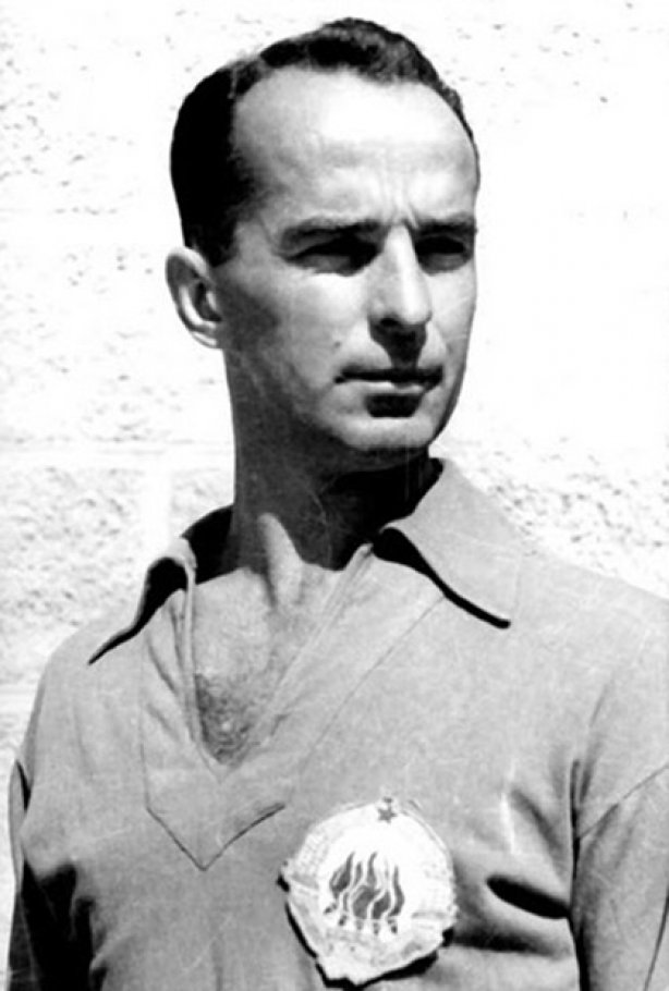 Ad: Branko Stankovic.jpg
Gösterim: 1119
Boyut: 65.8 KB