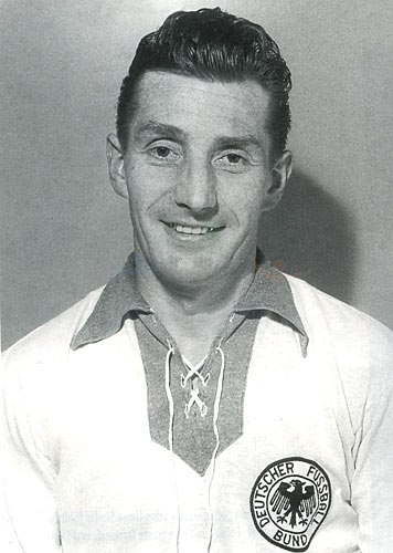 Ad:  Fritz Walter.jpg
Gsterim: 988
Boyut:  39.2 KB