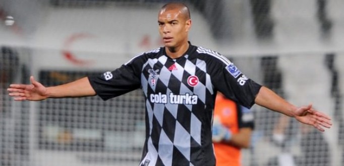 Ad: Matteo Ferrari.jpg
Gösterim: 282
Boyut: 44.4 KB