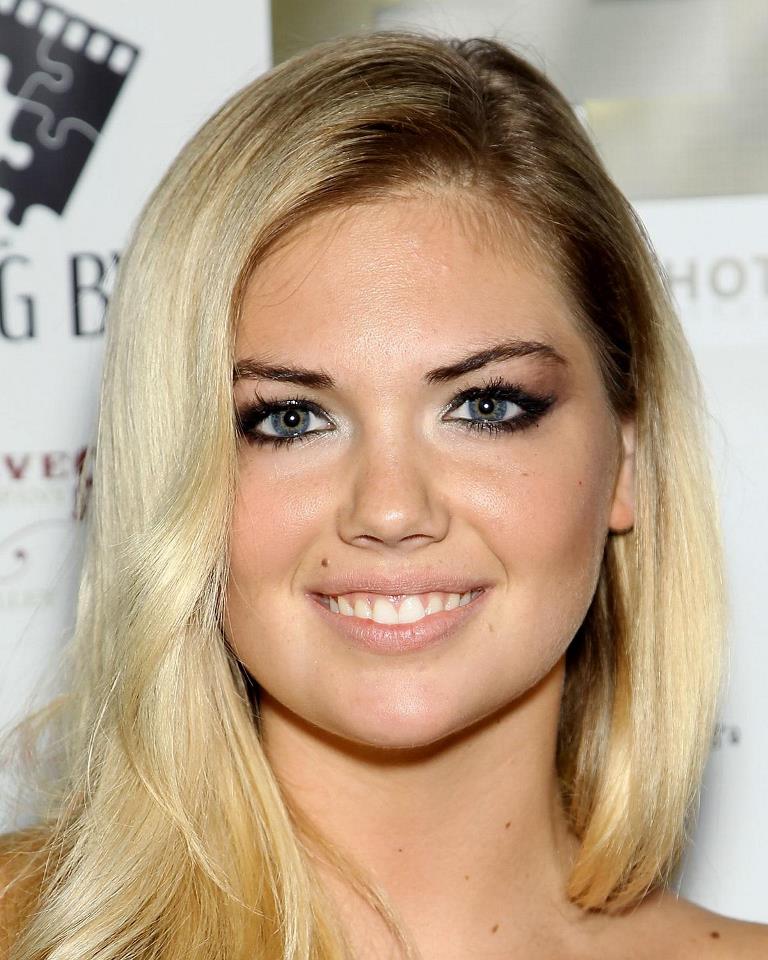 Ad:  Kate Upton.jpg
Gsterim: 1187
Boyut:  102.3 KB