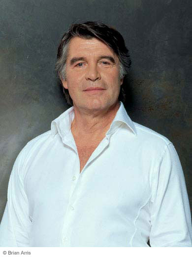 Ad: Oliver Tobias.jpg
Gösterim: 494
Boyut: 24.9 KB