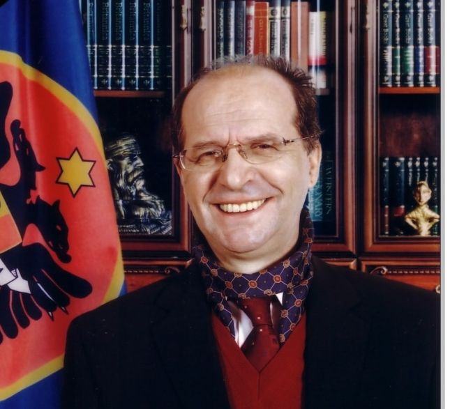 Ad:  Ibrahim Rugova.jpg
Gsterim: 880
Boyut:  57.0 KB