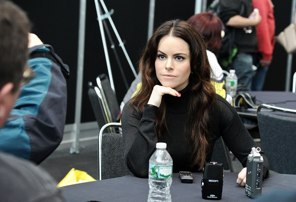 Ad: Emily+Hampshire+2014+New+York+Comic+Con+Day+hjGPp90_fdLx.jpg
Gösterim: 485
Boyut: 201.2 KB