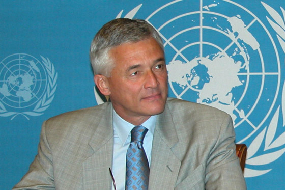 Ad:  Sergio Vieira de Mello1.jpeg
Gsterim: 782
Boyut:  101.0 KB