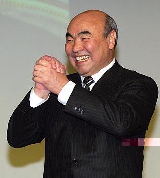 Ad: Askar Akayevich Akayev.jpg
Gösterim: 656
Boyut: 15.8 KB