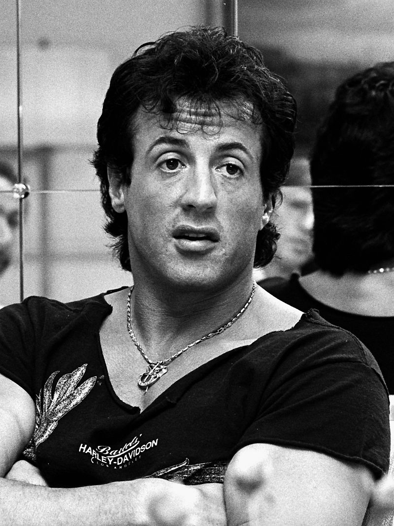 Ad:  800px-Sylvester_Stallone.jpg
Gsterim: 1921
Boyut:  160.9 KB