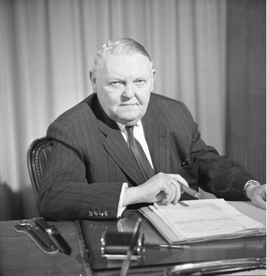Ad: ludwig erhard.PNG
Gösterim: 451
Boyut: 164.9 KB