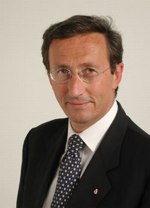 Ad:  Gianfranco Fini.jpg
Gsterim: 352
Boyut:  14.4 KB