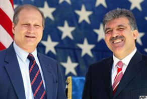 Ad: Eric Steven Edelman1.jpg
Gösterim: 243
Boyut: 16.1 KB